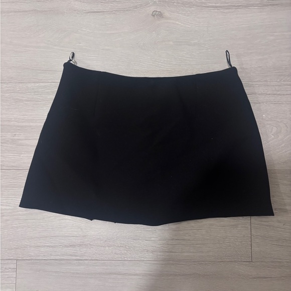 ZaraBlack Mini Skirt - Picture 3 of 3